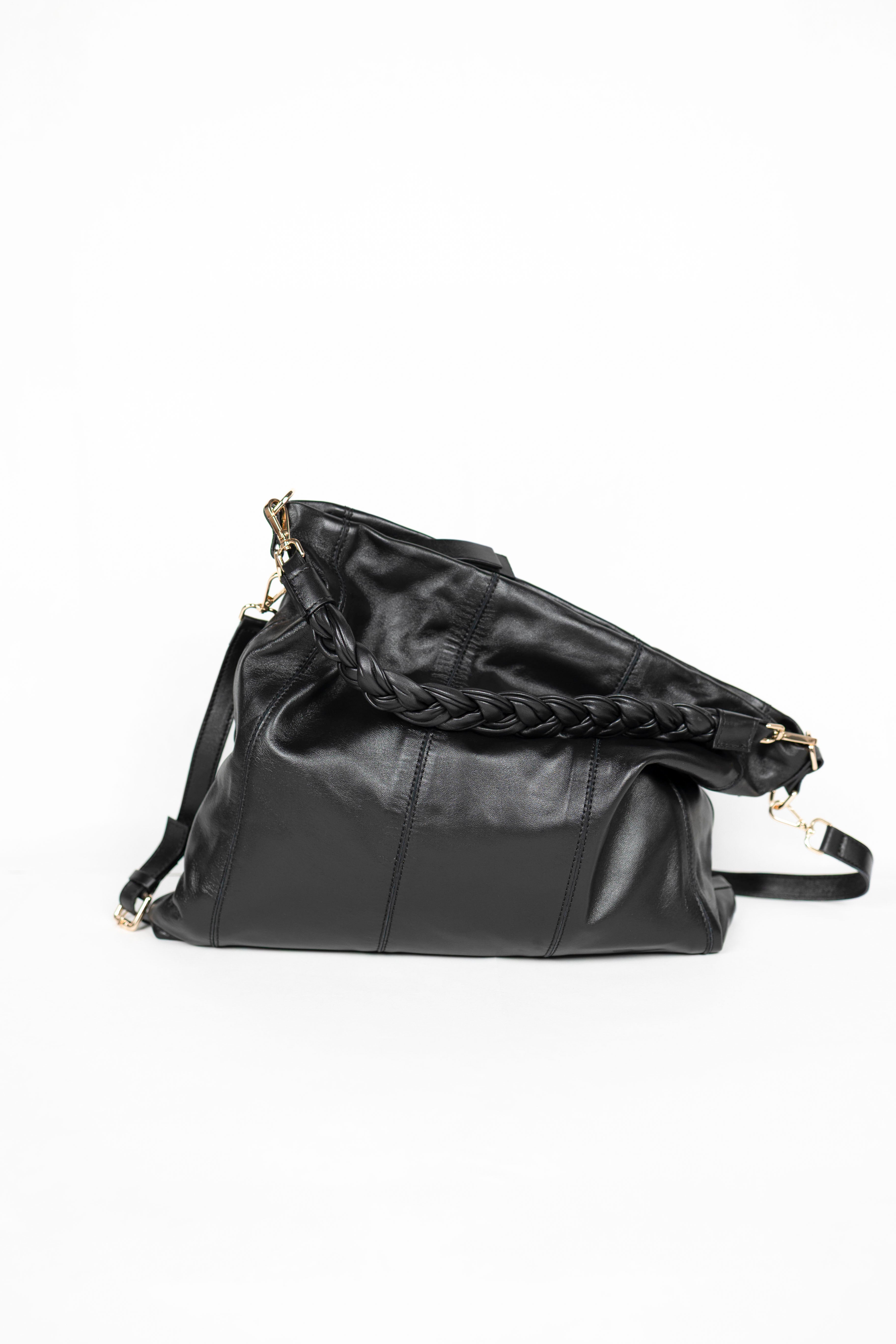 Lingua d’Oca Viola Borsa in Pelle Liscia Nappa Capretto con Manico Intrecciato 44x40x4 cm